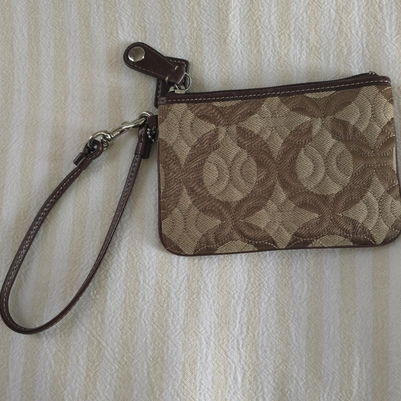 Coach Wristlet 2 Tone Brown - Picture 2 of 7